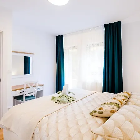 Tonka Apartment